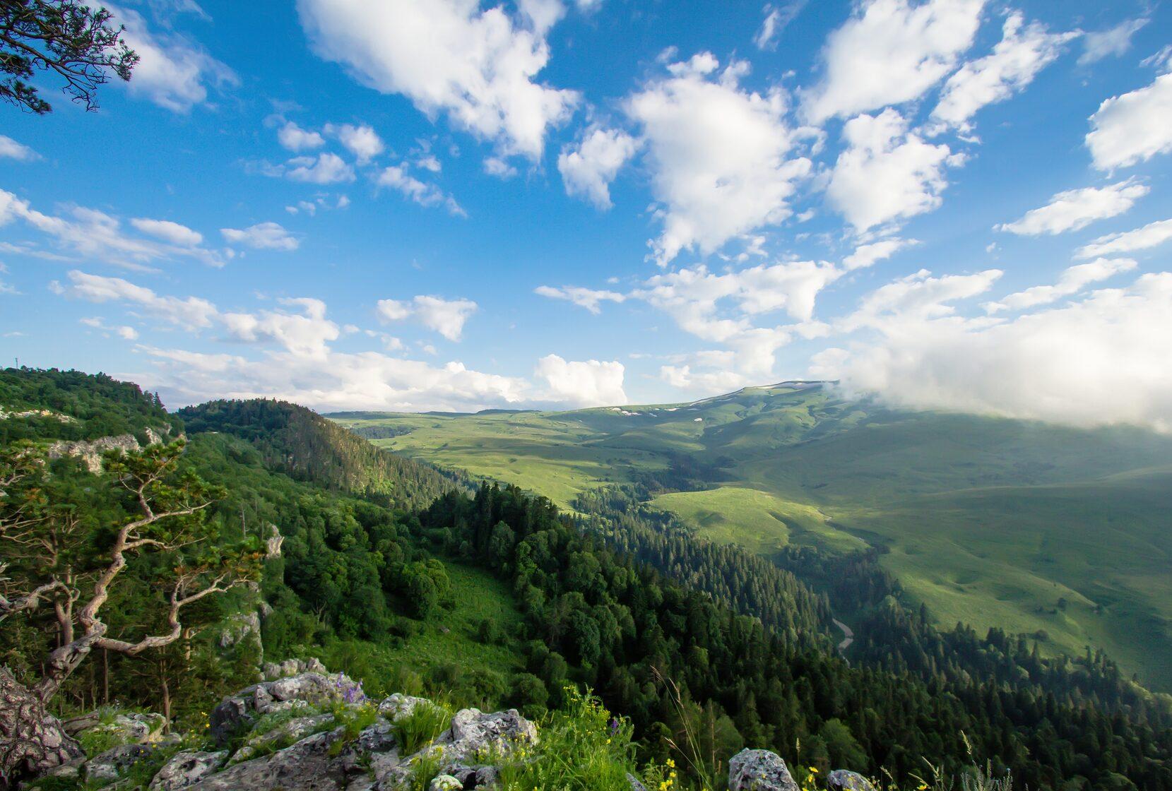 Лаго-Наки: смотровые, Азишская пещера и Хаджохская теснина
