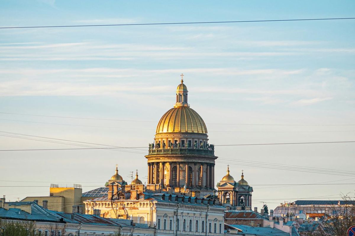 Рождественский блеск Петербурга (ж/д)