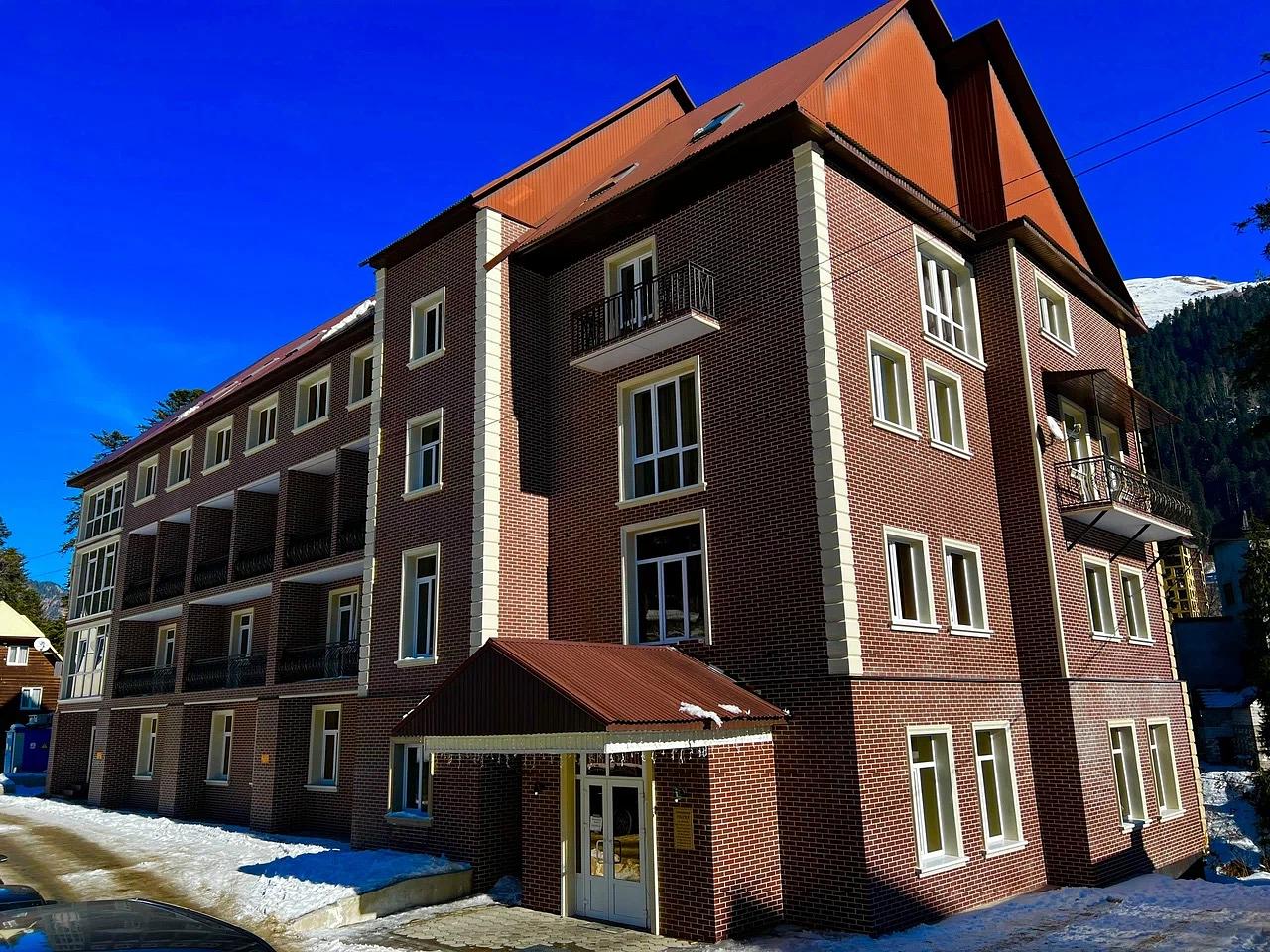 Гостиница «Россия» в п. Домбай