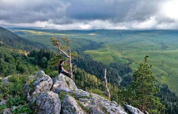 Панорамы Лаго-Наки: Хаджохская теснина и Большая Азишская пещера