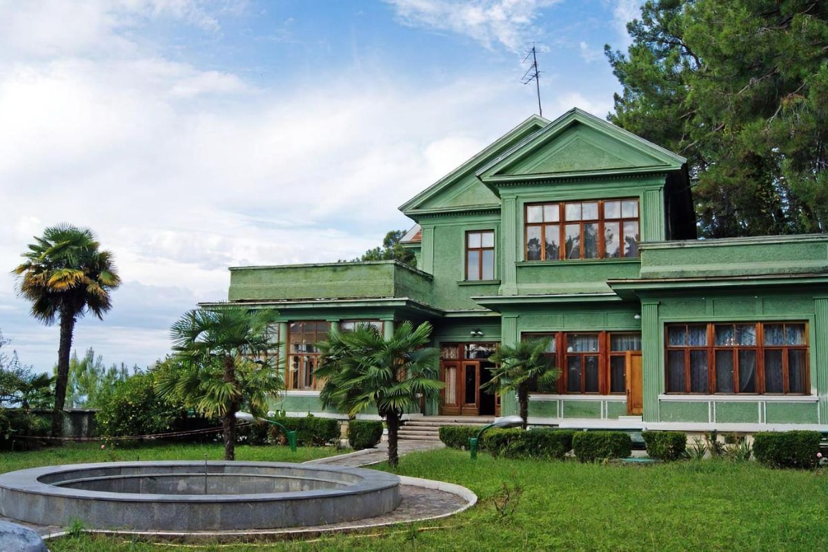 Аквапарк «АкваЛоо» (все включено), осенний Сочи, дача Сталина