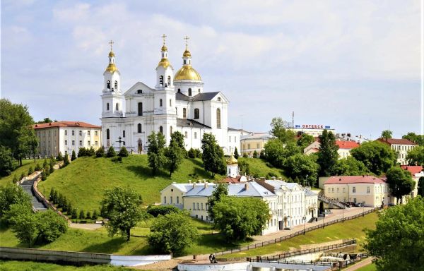 Города, дворцы и усадьбы Беларуси