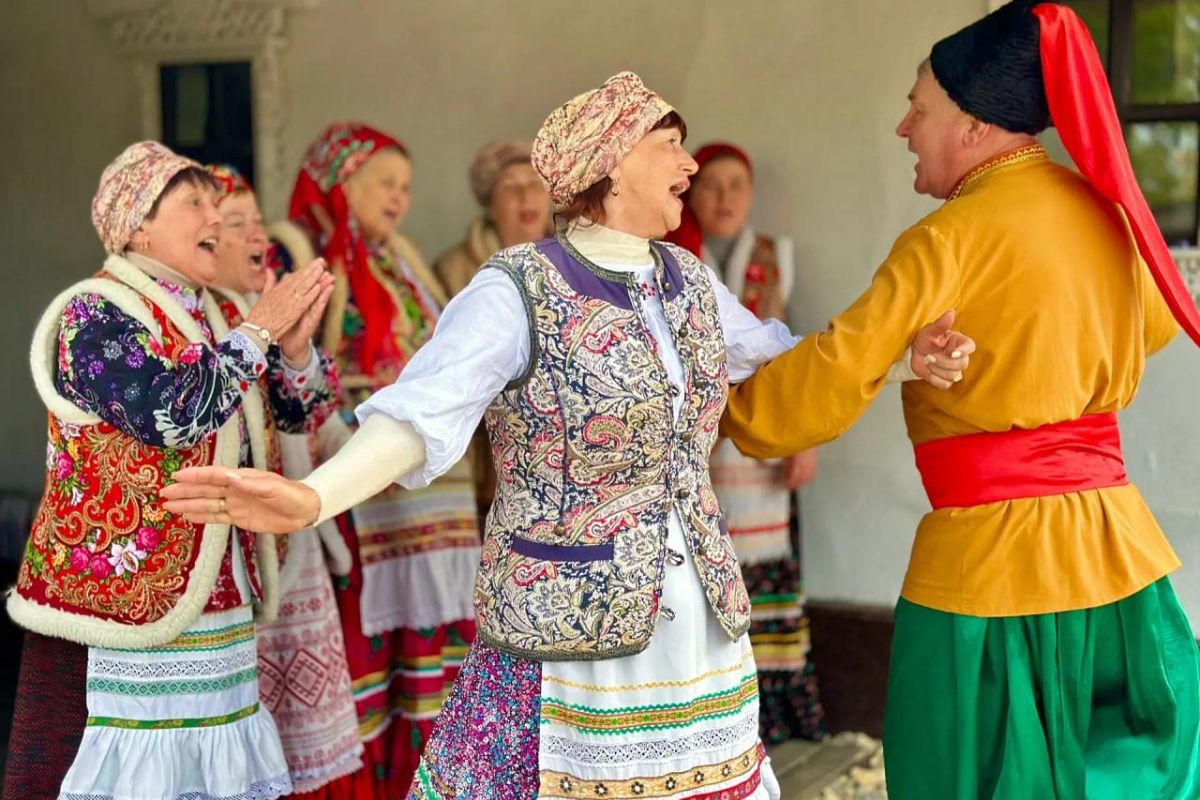 Пасхальные гуляния в Атамани