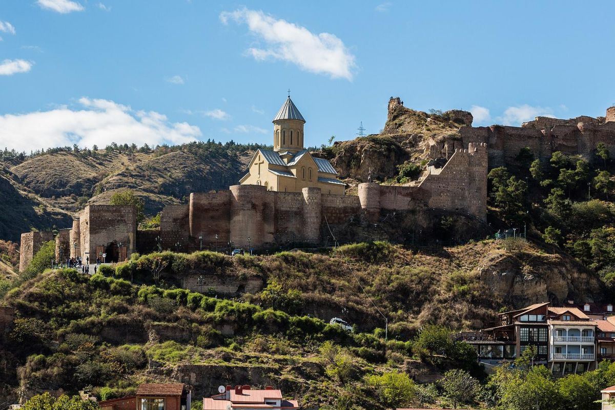 Грузия за 72 часа: хачапури, тосты и эмоции