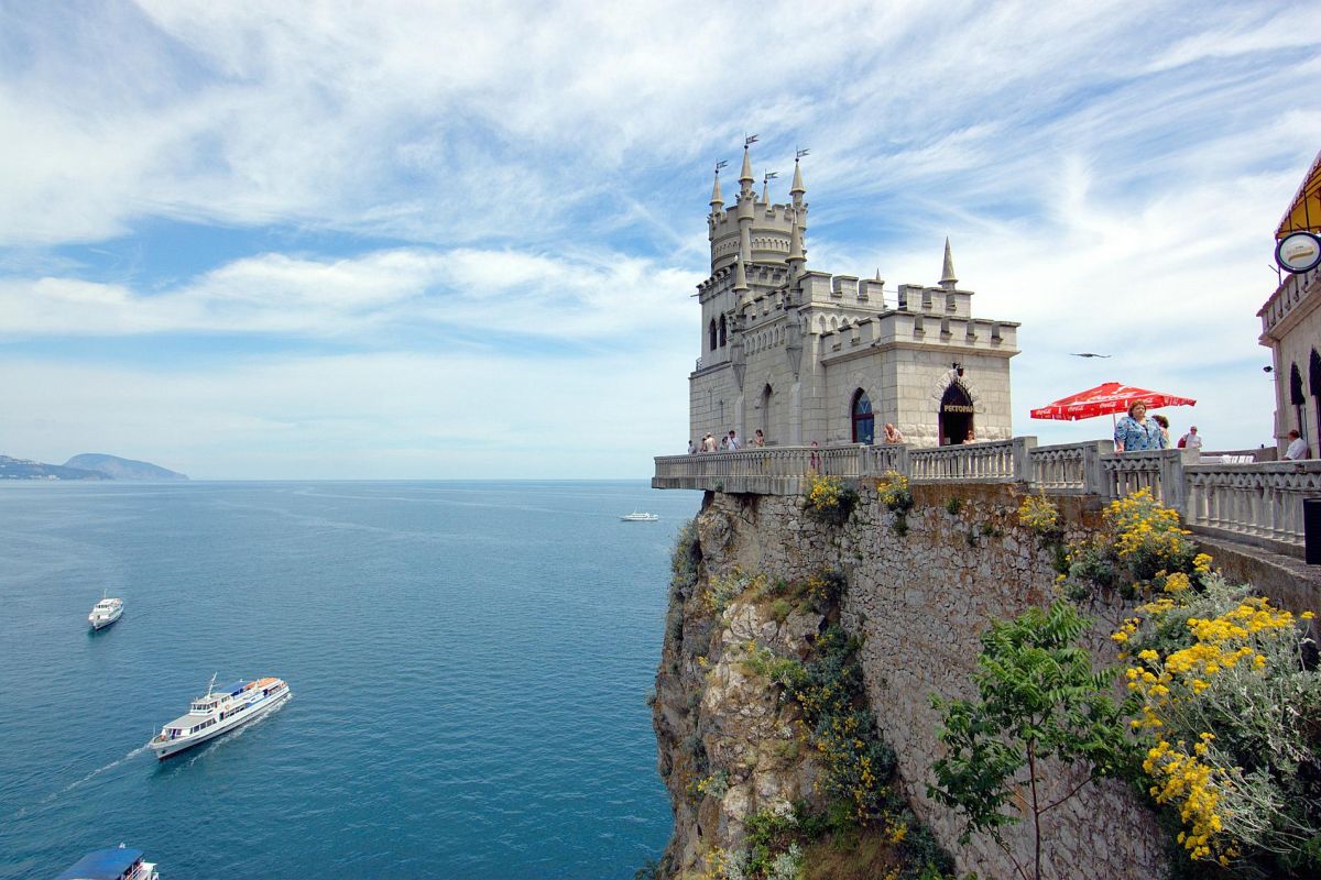 Цветение лаванды и розы в Крыму: Ай-Петри, Ялта, Ай-Тодор, Оползневое, Форос, Тургеневка, Бахчисарай, Никита, Массандра