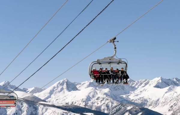 Архыз (комбо): горнолыжка/экскурсии + термальный источник