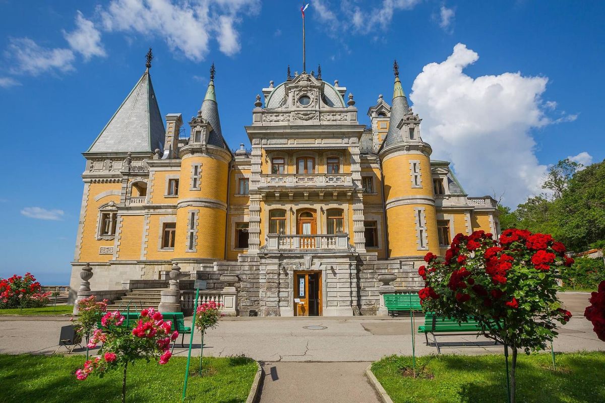 Встреча весны в Крыму: Утёс, Партенит, Массандра, Ялта, Оползневое, Форос, Севастополь, Херсонес