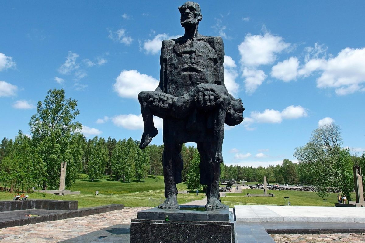 Города, дворцы и усадьбы Беларуси