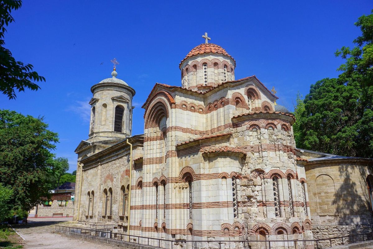 Путешествие в Крым: Феодосия, Галерея Айвазовского, Керчь, Аджимушкайские каменоломни