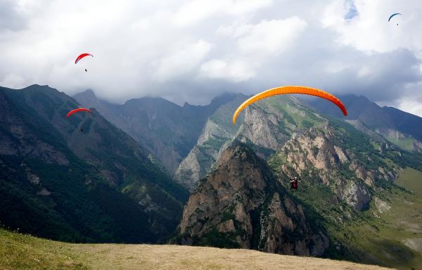 Чегем: полеты и водопады + замок Шато Эркен