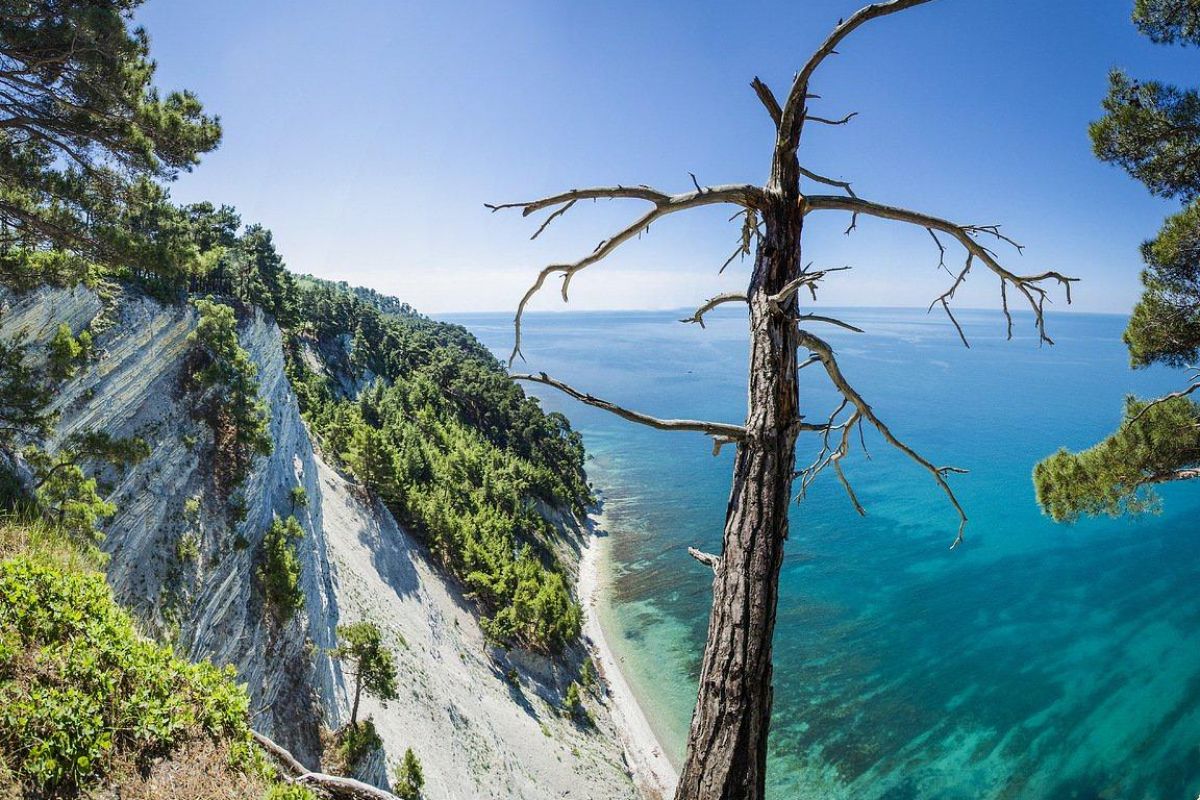 Водопады реки Жане, Голубая бездна, замок Шато-де-Талю