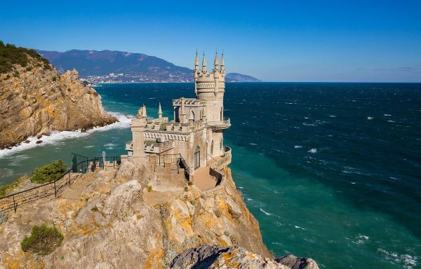 Крымский топ-маршрут: Новый Херсонес, Ливадия и Ласточкино гнездо