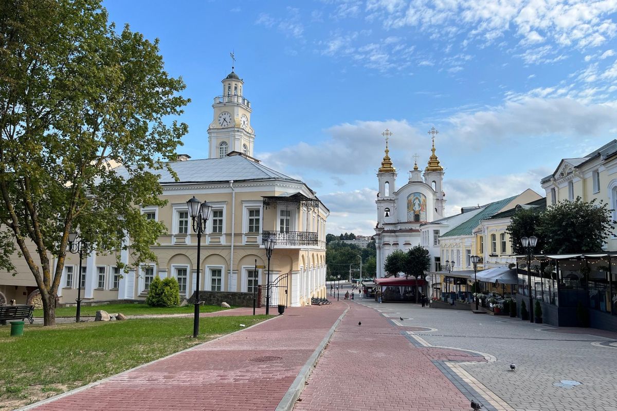 Города, дворцы и усадьбы Беларуси