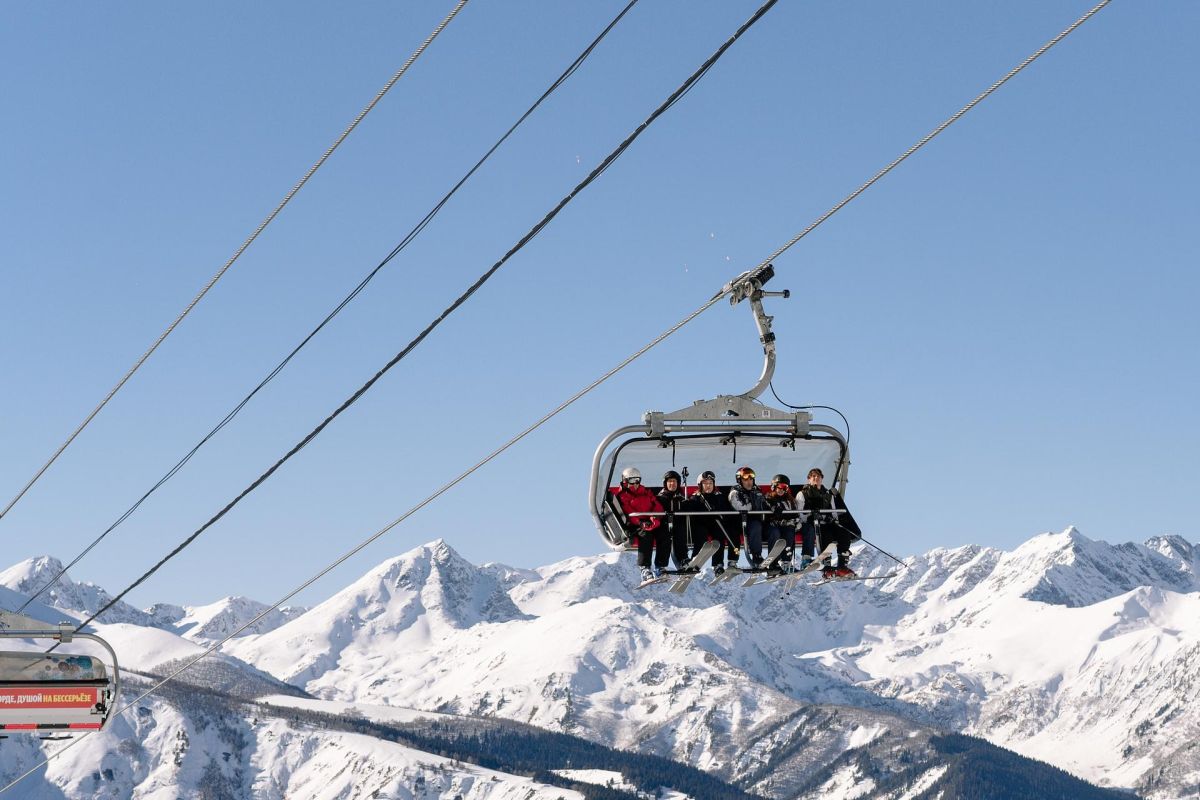 Архыз (комбо): горнолыжка/экскурсии + термальный источник