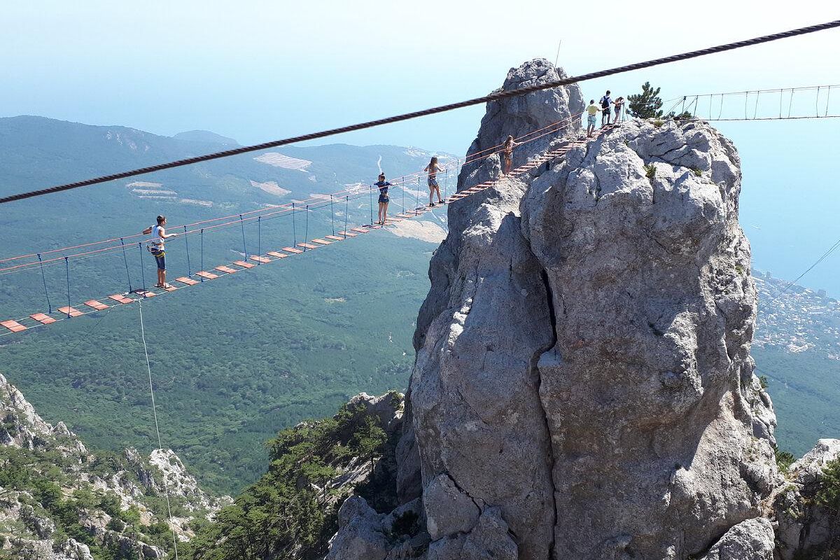 Цветение лаванды и розы в Крыму: Ай-Петри, Ялта, Ай-Тодор, Оползневое, Форос, Тургеневка, Бахчисарай, Никита, Массандра