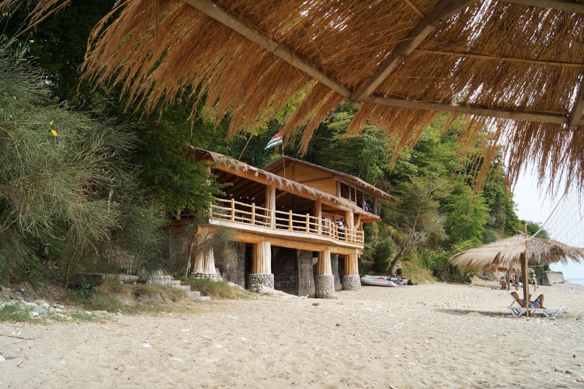 Абхазия за 4 дня: Шлыпра, водопады, города-призраки и море (свободный день)