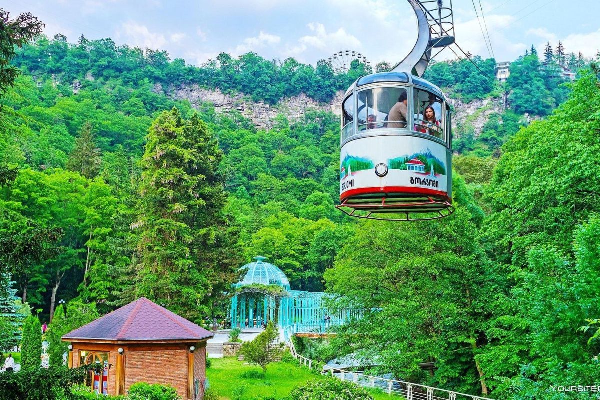 Сокровища Грузии: от винных подвалов до древних храмов