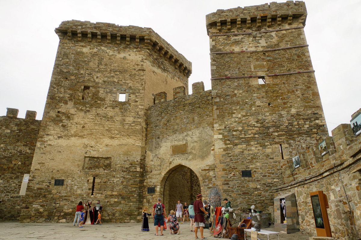 Крым за 1 день: Феодосия, Судак, Старый Крым