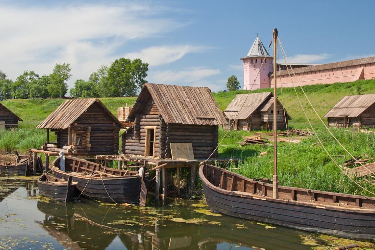 13 городов Золотого Кольца России