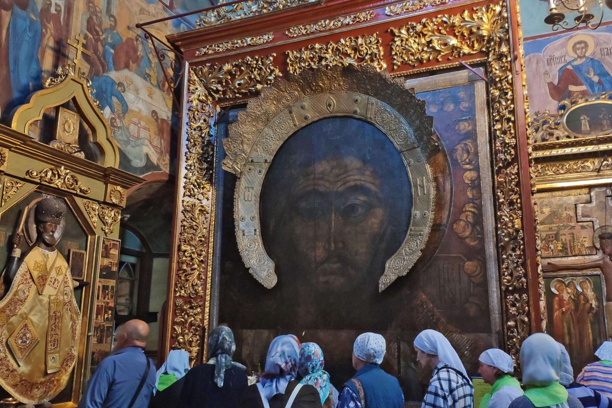 Тур по России: 8 Марта с поручиком Ржевским