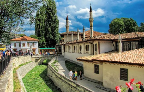 День России в Крыму: Гурзуф, Ялта, Севастополь и древние города Тавриды