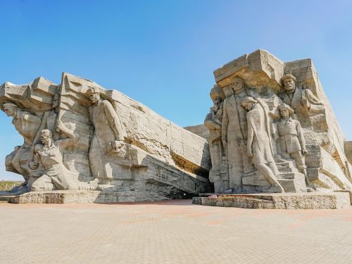 Путешествие в Крым: Феодосия, Галерея Айвазовского, Керчь, Аджимушкайские каменоломни