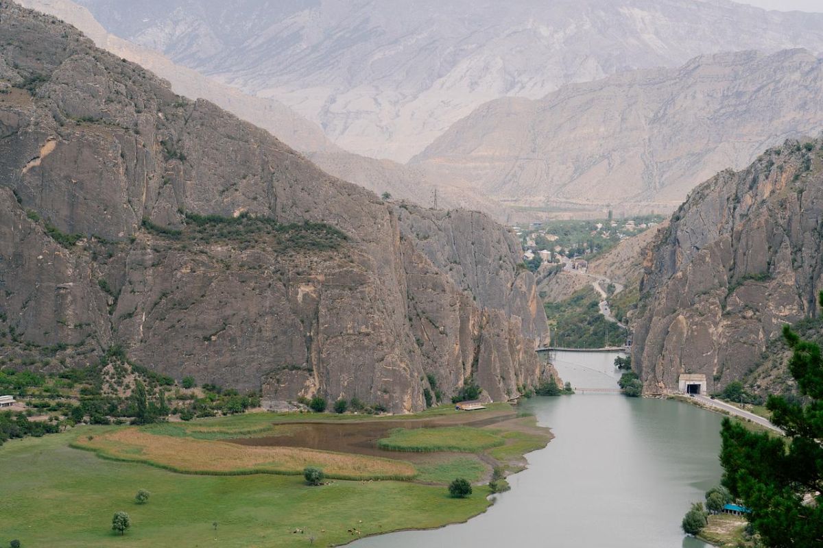 Горный Дагестан за 4 дня: Сулакский каньон, язык Тролля, Хунзах, Гамсутль, Гуниб, Гоор
