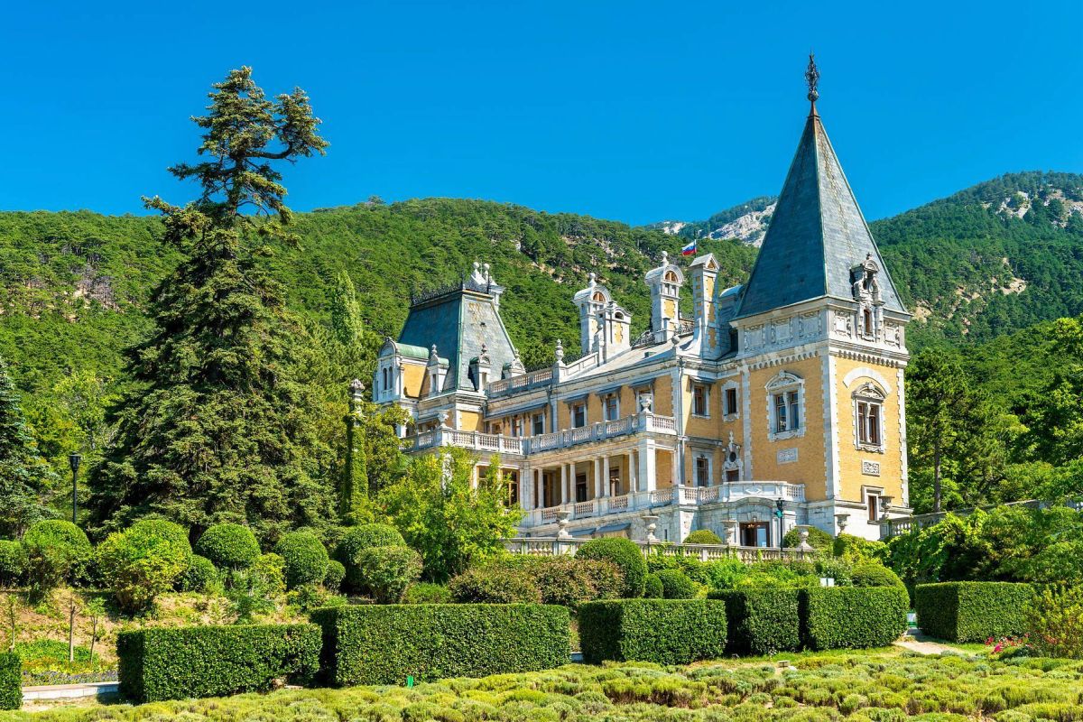 Цветение лаванды и розы в Крыму: Ай-Петри, Ялта, Ай-Тодор, Оползневое, Форос, Тургеневка, Бахчисарай, Никита, Массандра