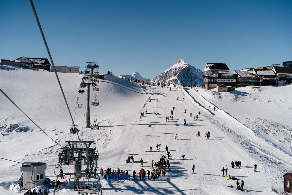 Горнолыжный Домбай за 1 день + термальный источник