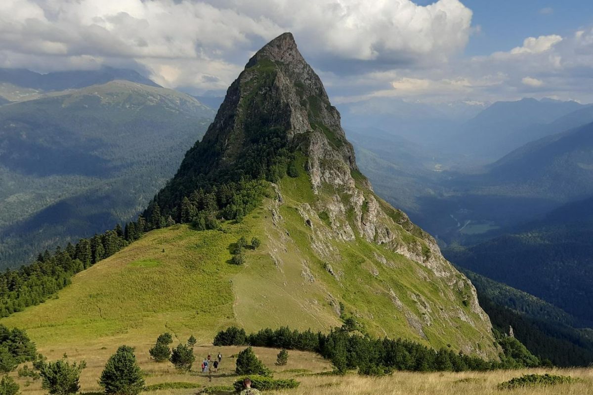 Пик Закан (актив-тур)