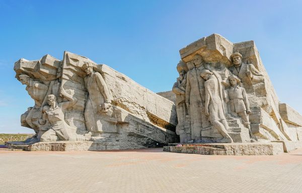 Путешествие в Крым: Феодосия, Галерея Айвазовского, Керчь, Аджимушкайские каменоломни