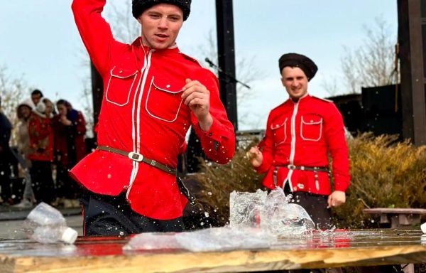 Пасхальные гуляния в Атамани